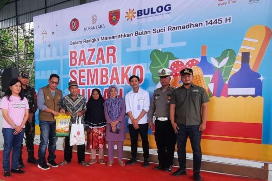 Otorita IKN dan Perempuan Jenggala Gelar Bazar Murah Bantu Masyarakat IKN
