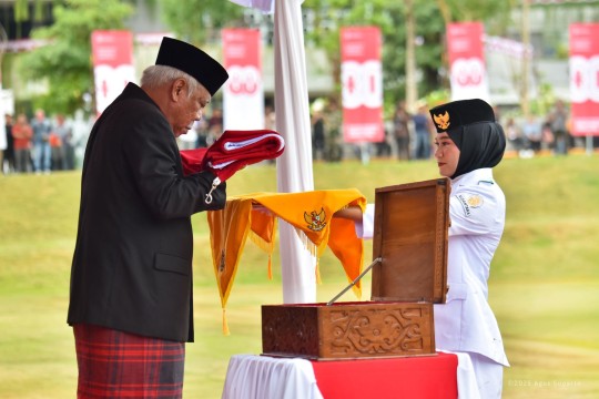 HUT ke-80 RI di IKN: Penurunan Bendera Merah Putih Teguhkan Semangat Persatuan dan Gotong Royong