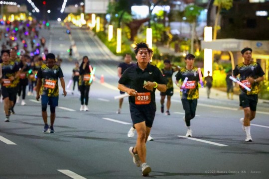 Qubika Nusantara Glow Run 7K 2025: Lari Sambil Nikmati Suasana Malam Nusantara